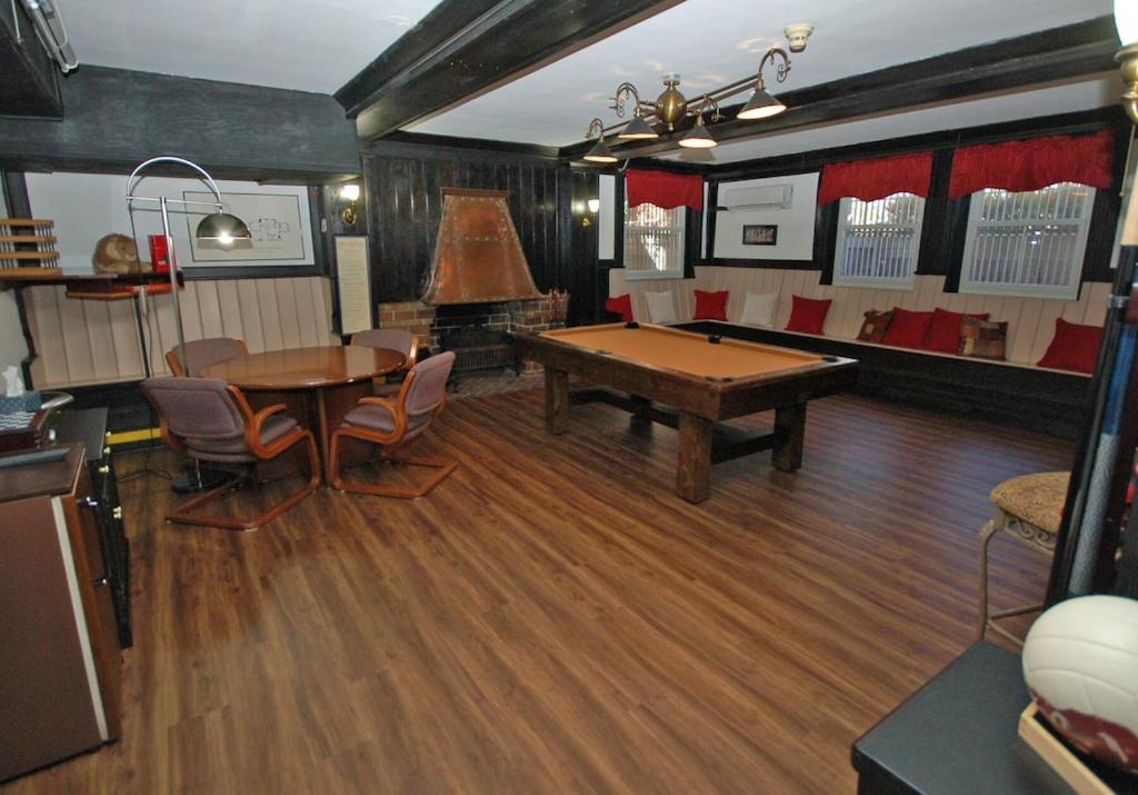 Вилла The Starkey Mansion, One Block From Colorado State Capitol Денвер Экстерьер фото